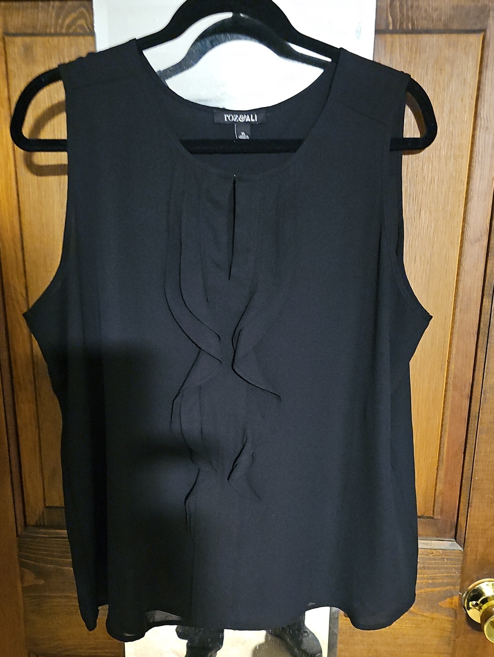Roz &Ali Black Sleeveless Ruffle Front Camisole